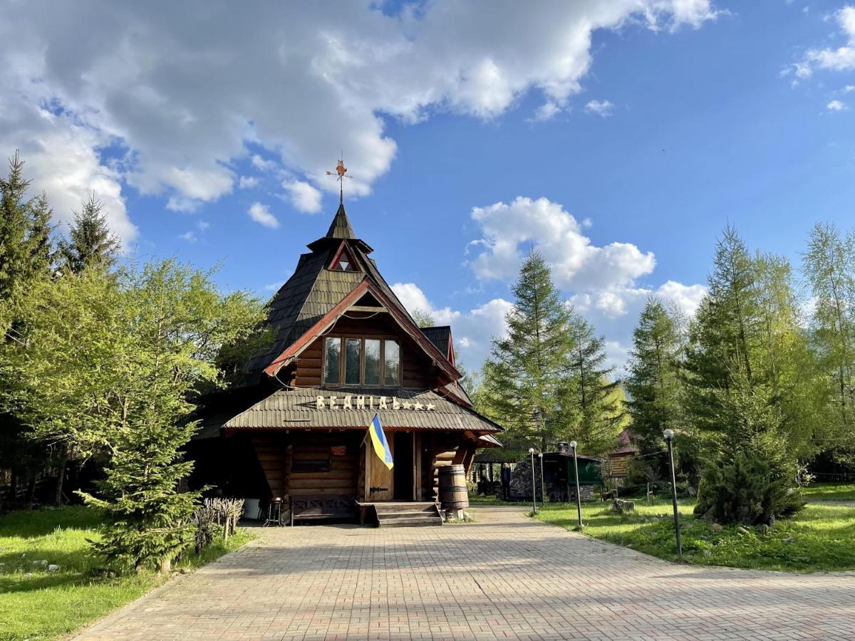 Vedmid Hotell Myslovka Eksteriør bilde